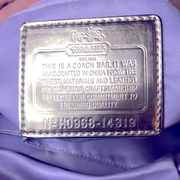 COACH Leather and Sateen Signature Audrey Chainlink Ivory Ivory Beige handbag. - Picture 14 of 16